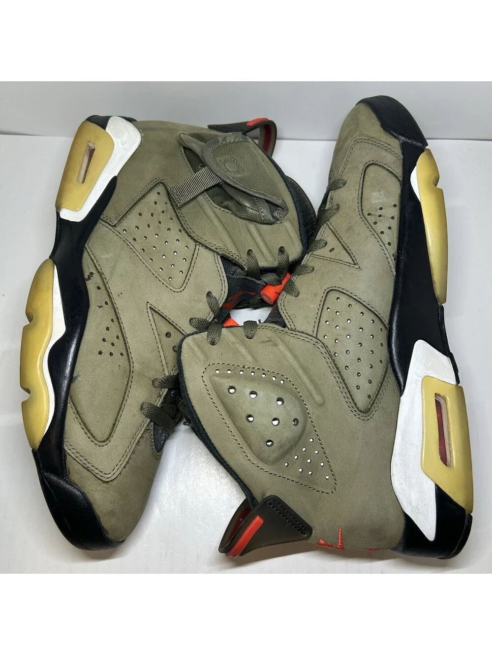 Air Jordan 6 Retro Travis Scott Olive 2019 - Size 10.5 - (CN1084-200)